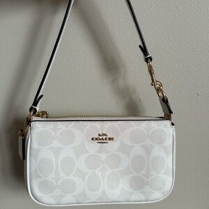 Coach Nolita‎ 19 Signature Canvas Wristlet Chalk White Gold Hardware C3308
